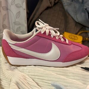 Nike Women's Pink and White Sneakers